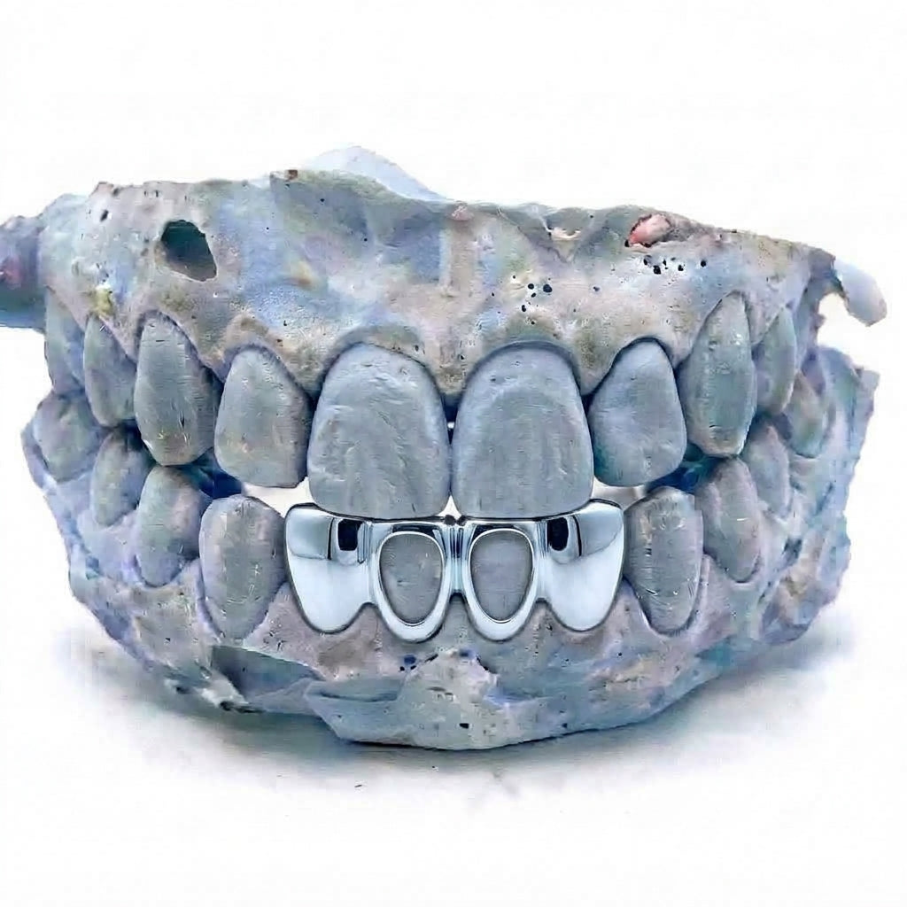 Chrom Grillz unten 4er Cap-Frame-Cap (Fenster) – Maßanfertigung in silbernem Chrom auf Zahnmodell