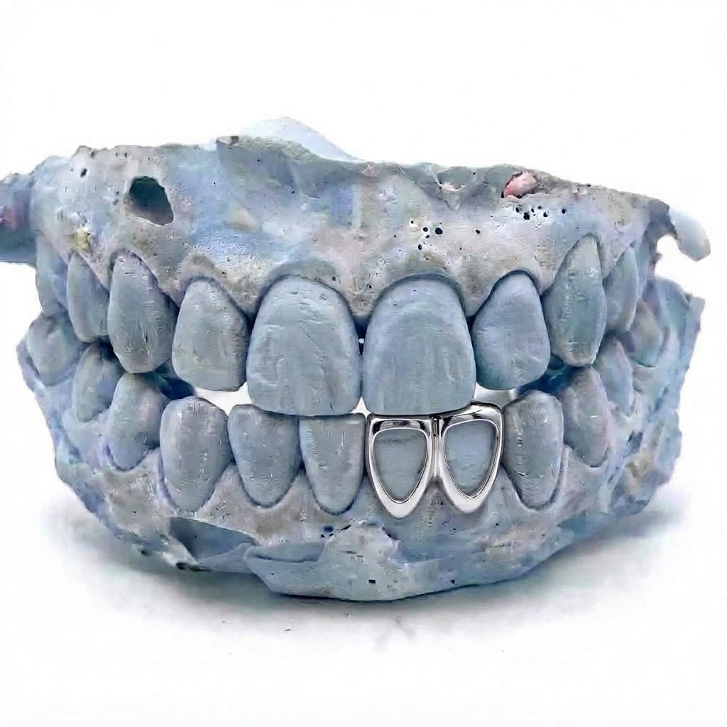 Chrom Grillz unten Double Frame (Fenster) – Maßanfertigung in silbernem Chrom auf Zahnmodell