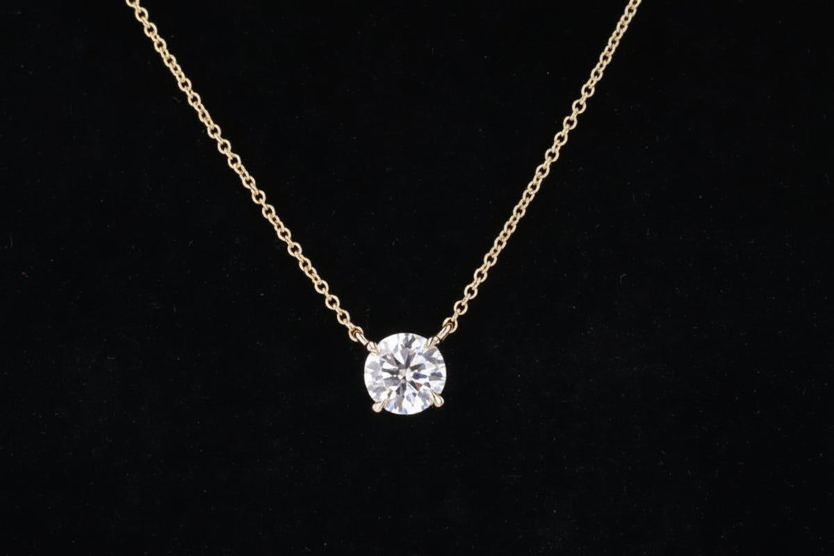 Moissanite Halskette 4-Krappen | 5mm/6,5mm Anhänger