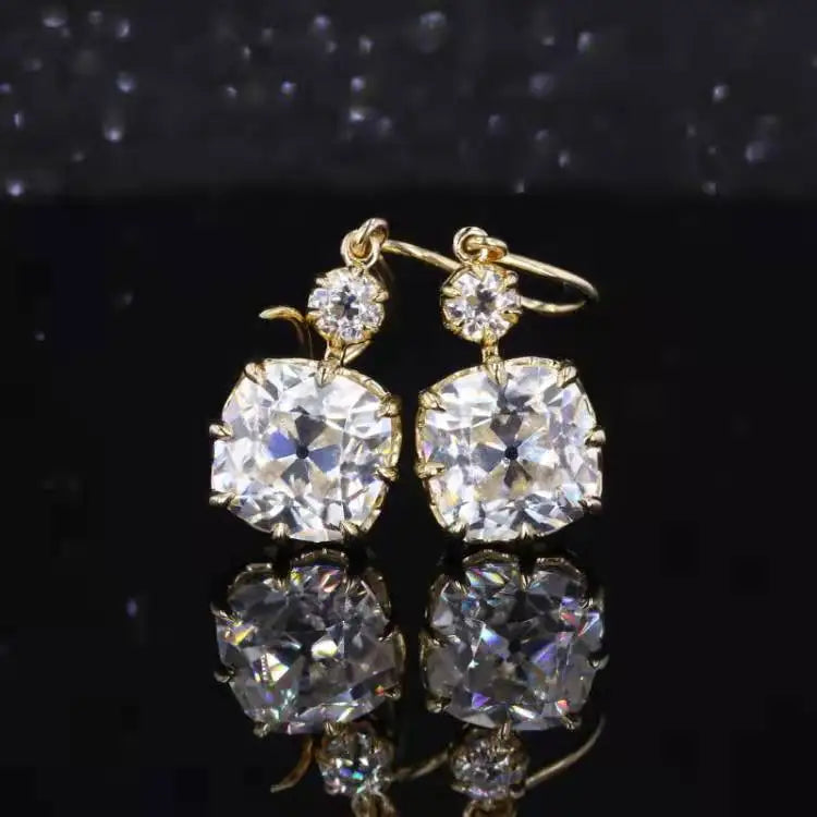 Moissanit Ohrringe – 14k Gelbgold | Cushion OMC & OEC Moissanit