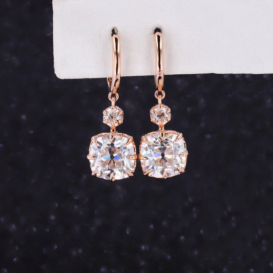 Moissanit Ohrringe – 14k Gelbgold | Cushion OMC & OEC Moissanit