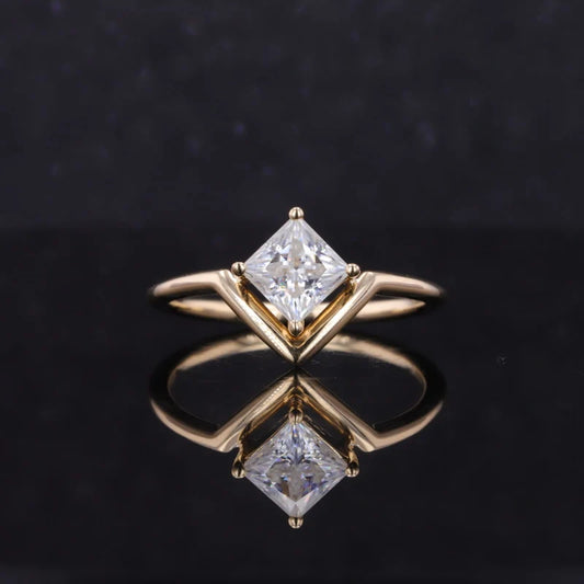 Moissanite Verlobungsring 10K Gelbgold | Prinzessschliff