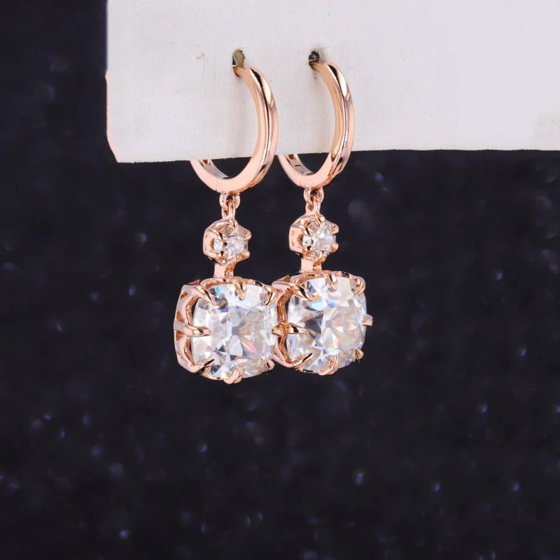 Moissanit Ohrringe – 14k Gelbgold | Cushion OMC & OEC Moissanit