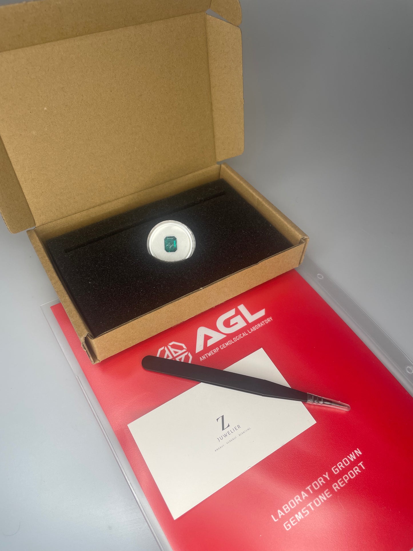 Smaragd - Muzogrün - Smaragdschliff VVS (Labor gezüchtet) mit Zertifikat